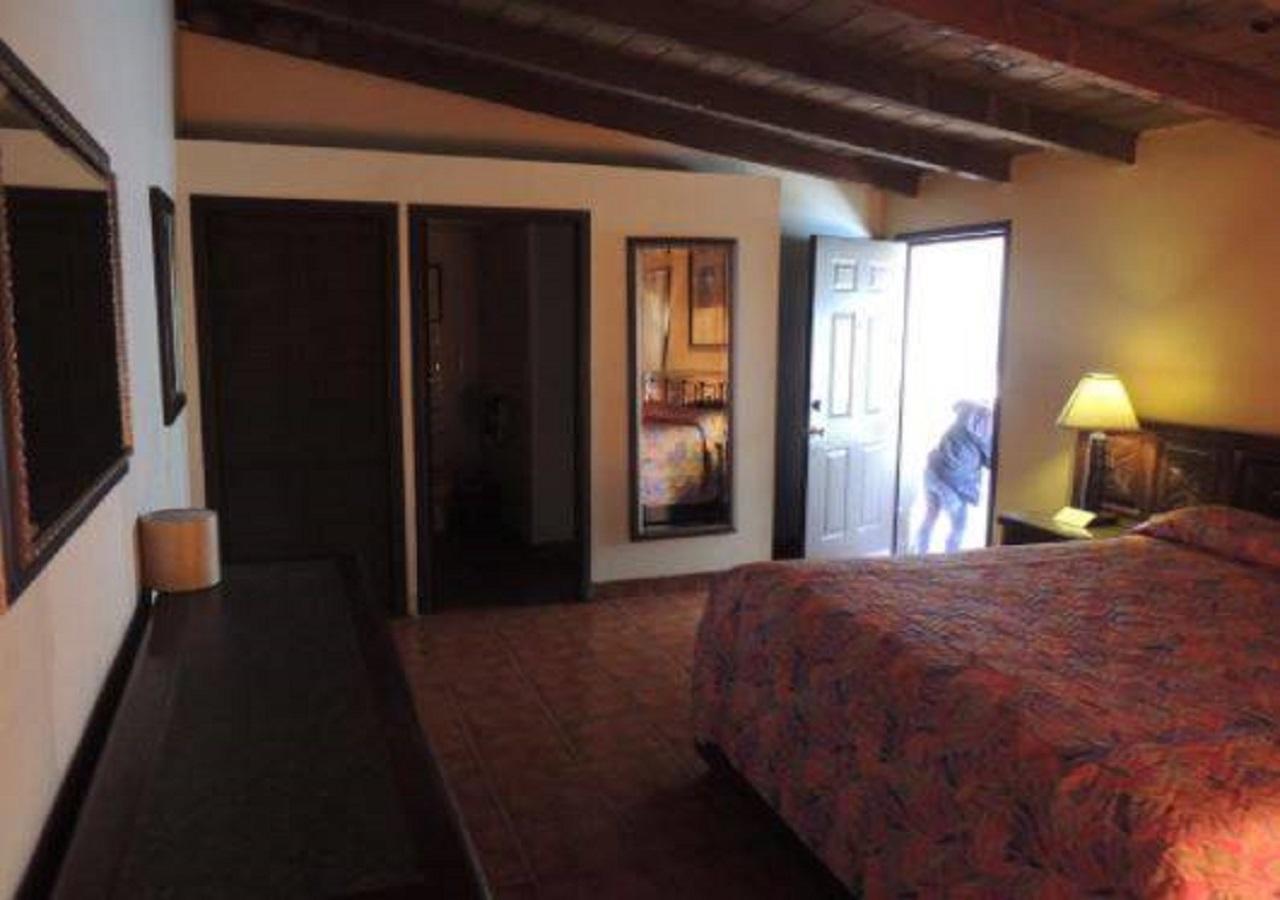 Hotel Calafia 罗萨里托 外观 照片