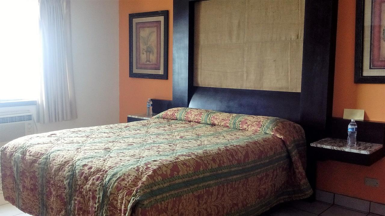 Hotel Calafia 罗萨里托 外观 照片